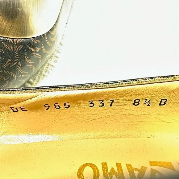 Ferragamo Kitten Heels- Size 8.5 - Picture 13 of 14